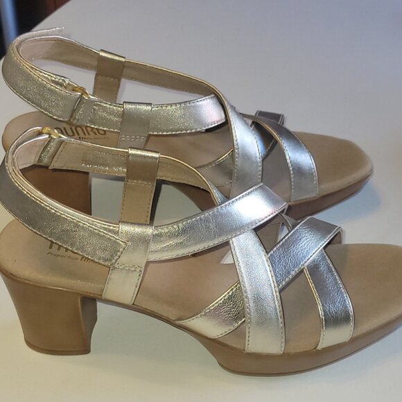 Munro Maddox Platform Wedge - Picture 9 of 11